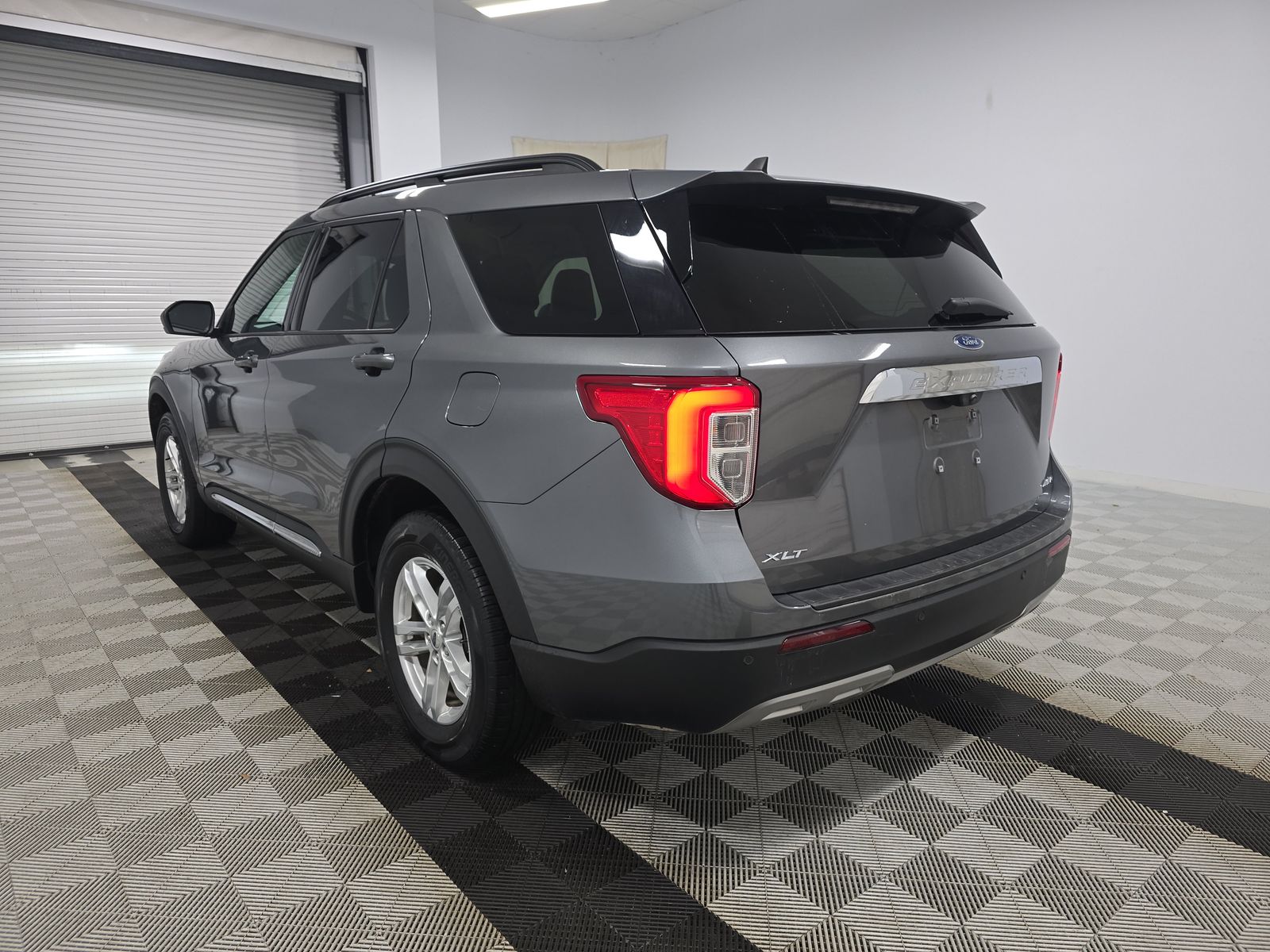 2023 Ford Explorer XLT AWD