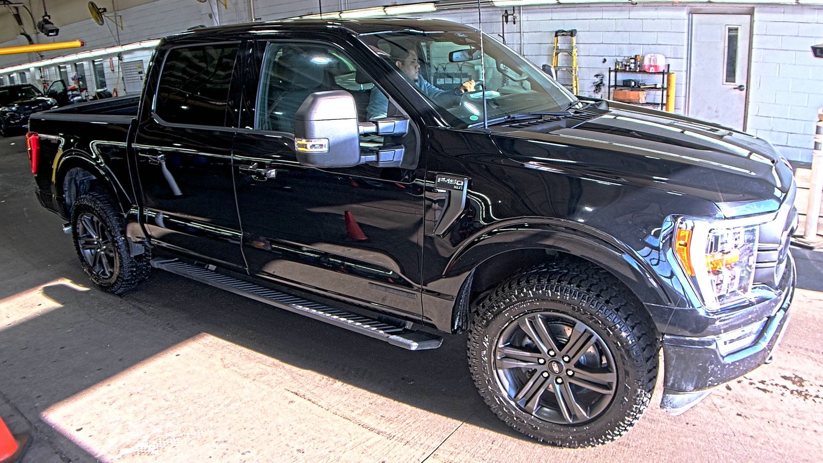 2022 Ford F-150 Hybrid XLT AWD