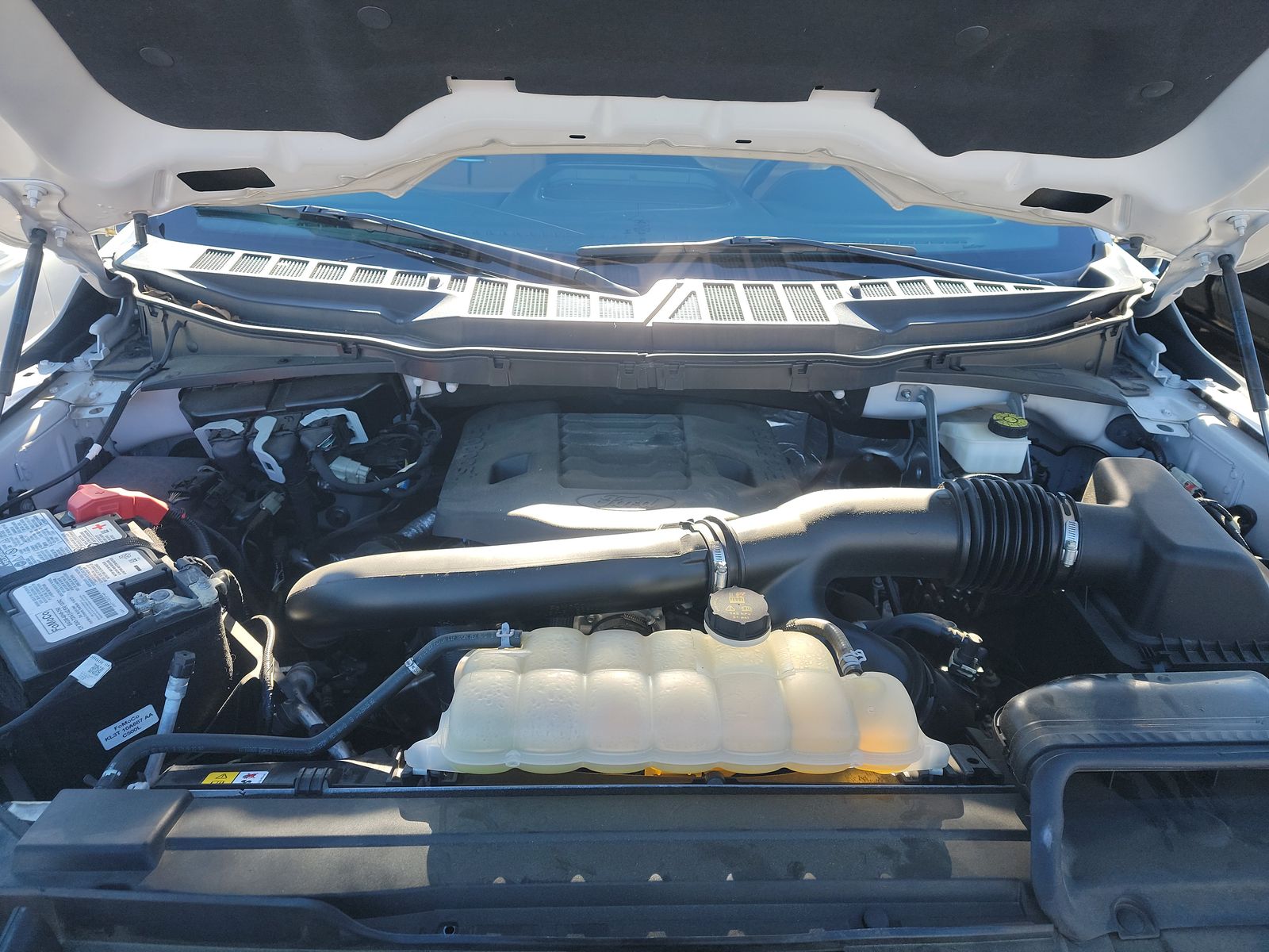 2023 Ford F-150 Platinum AWD