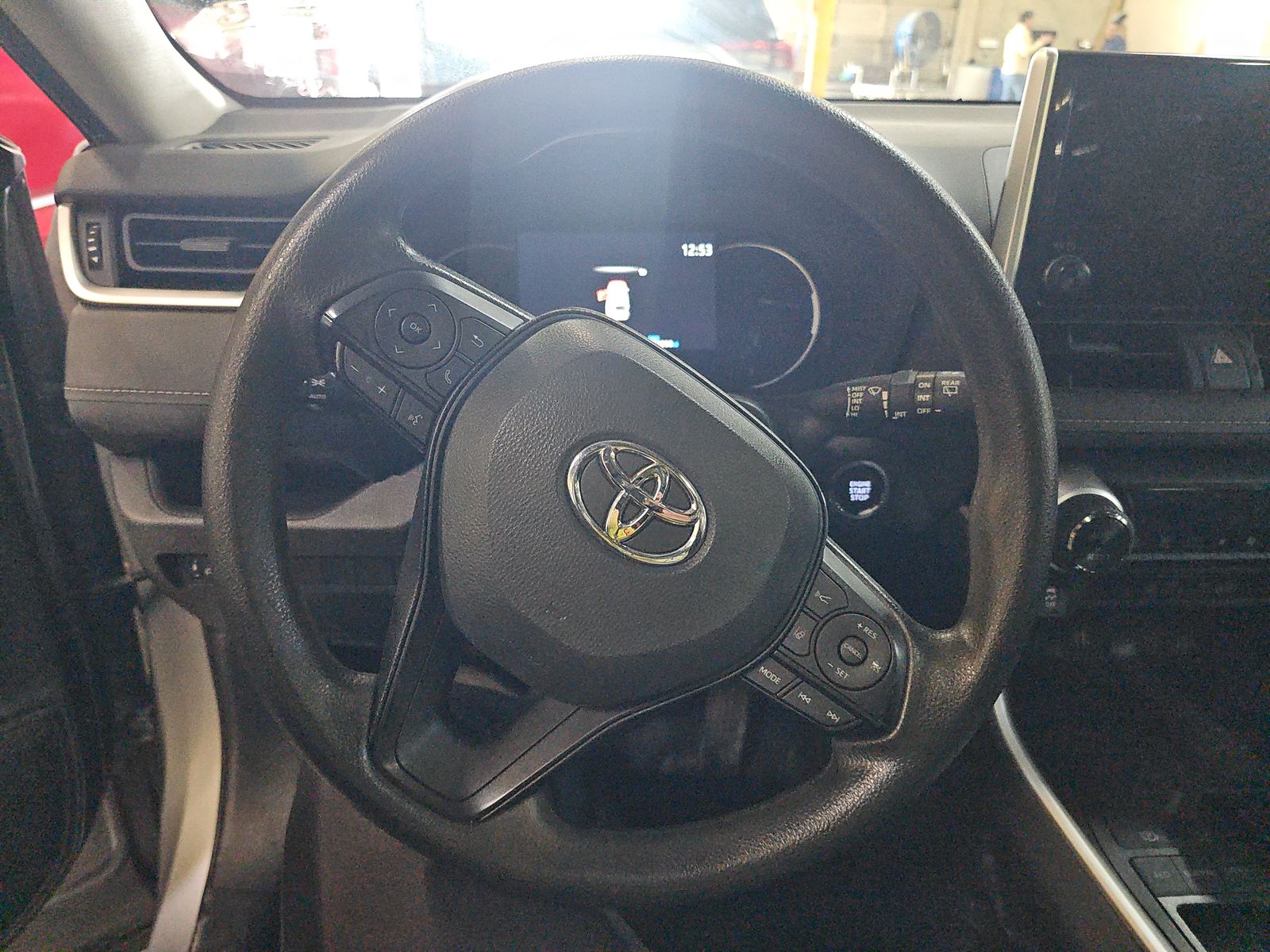 2024 Toyota RAV4 XLE FWD