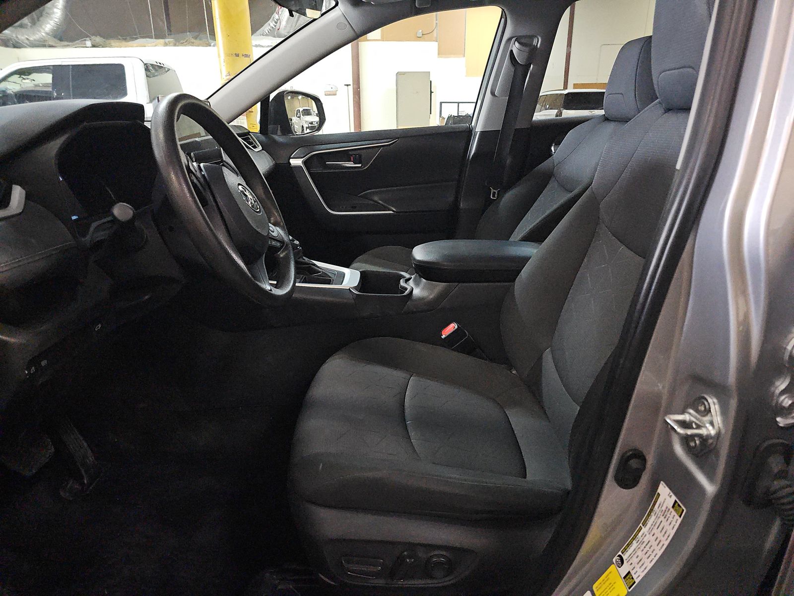 2024 Toyota RAV4 XLE FWD