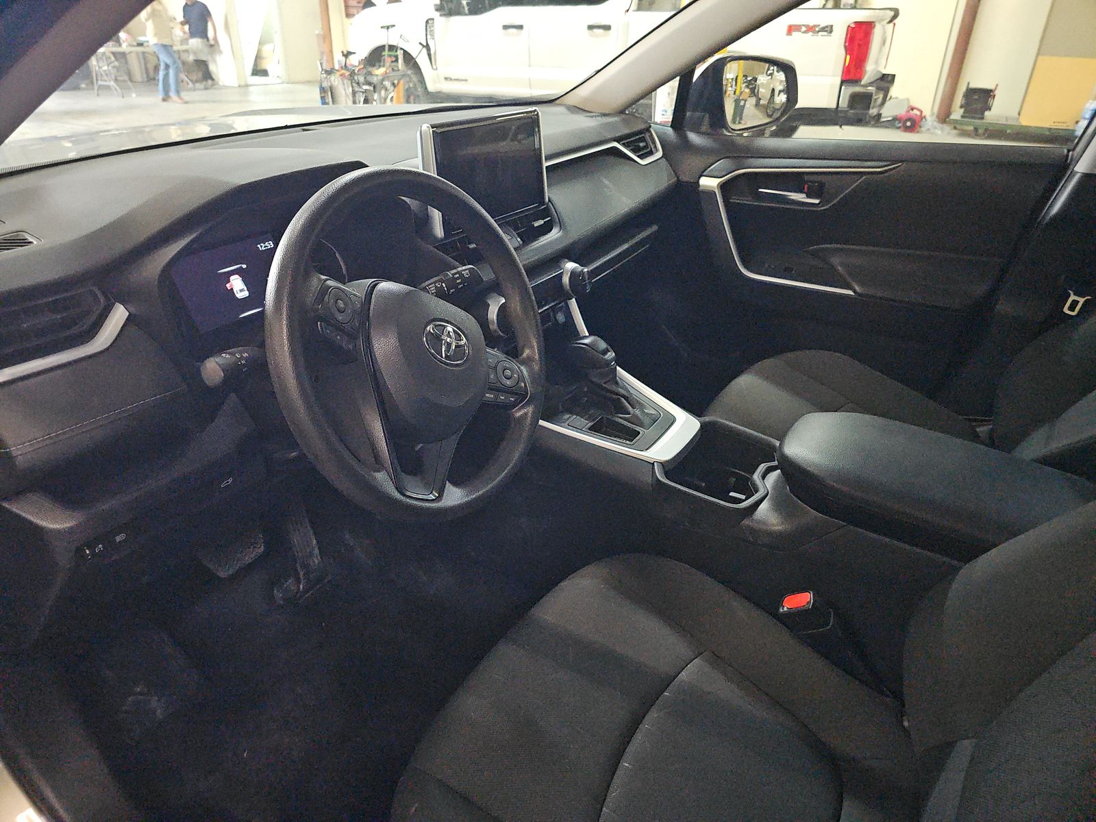 2024 Toyota RAV4 XLE FWD