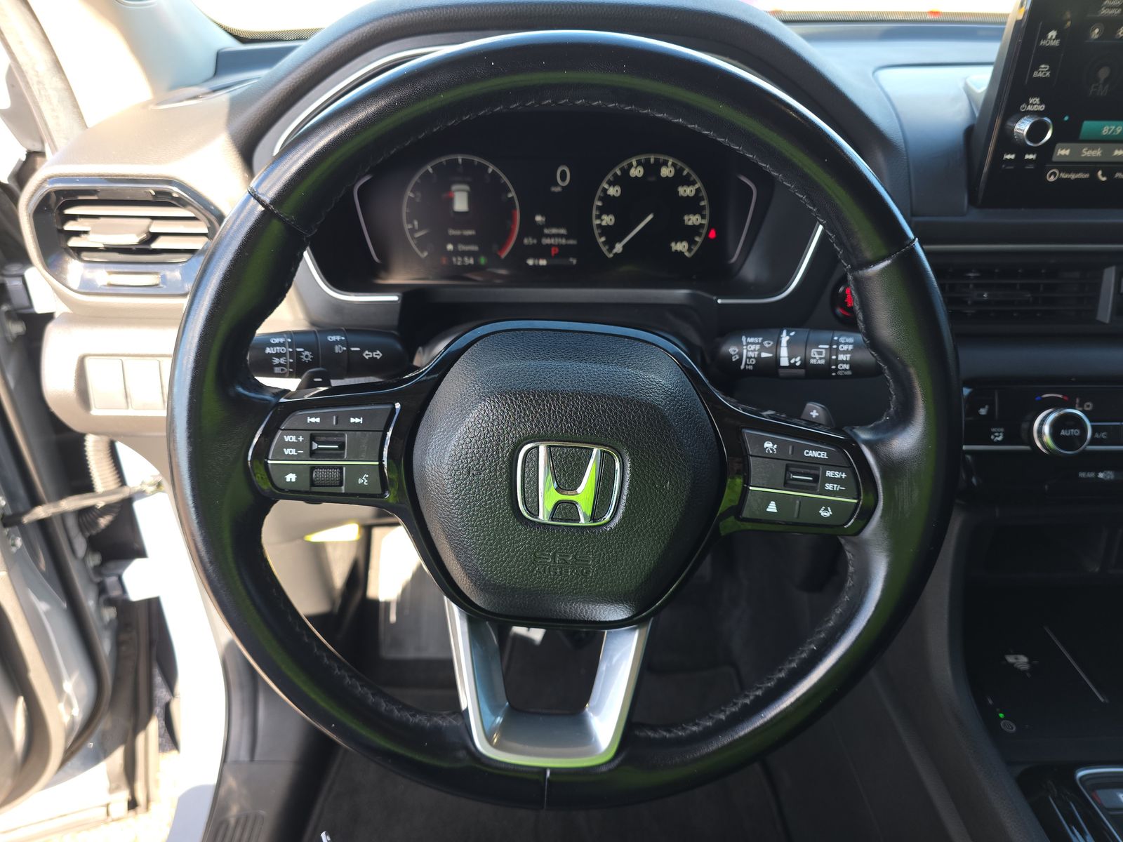 2023 Honda Pilot Touring FWD