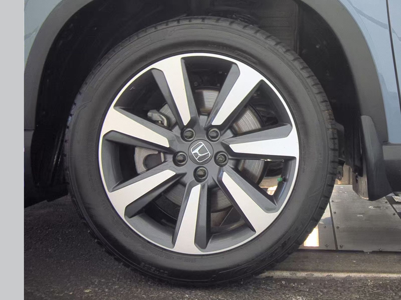 2023 Honda Pilot Touring FWD