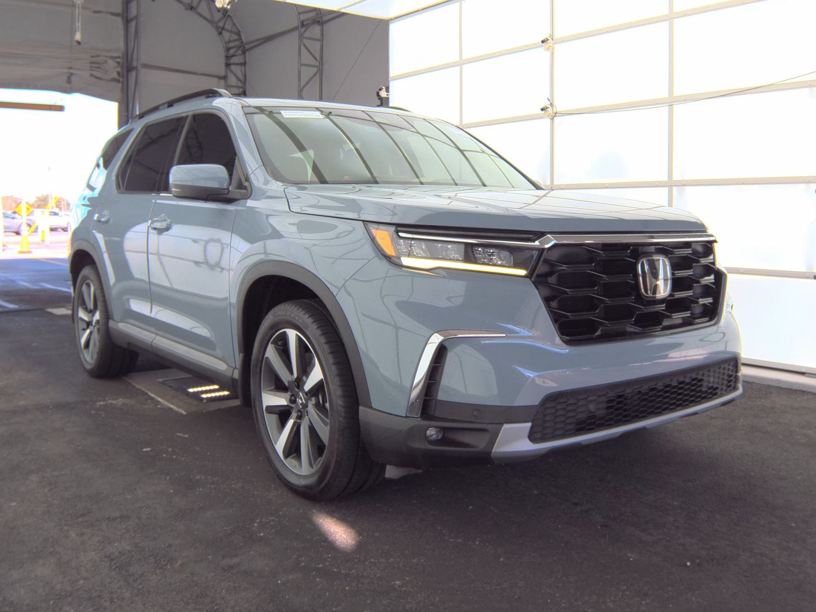 2023 Honda Pilot Touring FWD