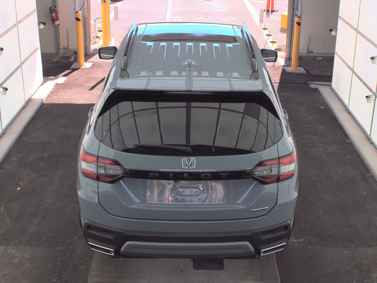 2023 Honda Pilot Touring FWD