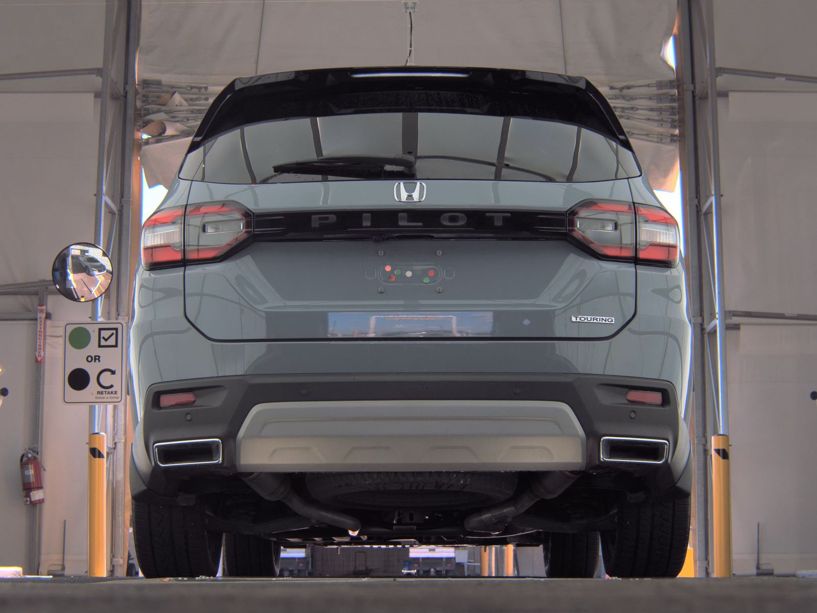 2023 Honda Pilot Touring FWD