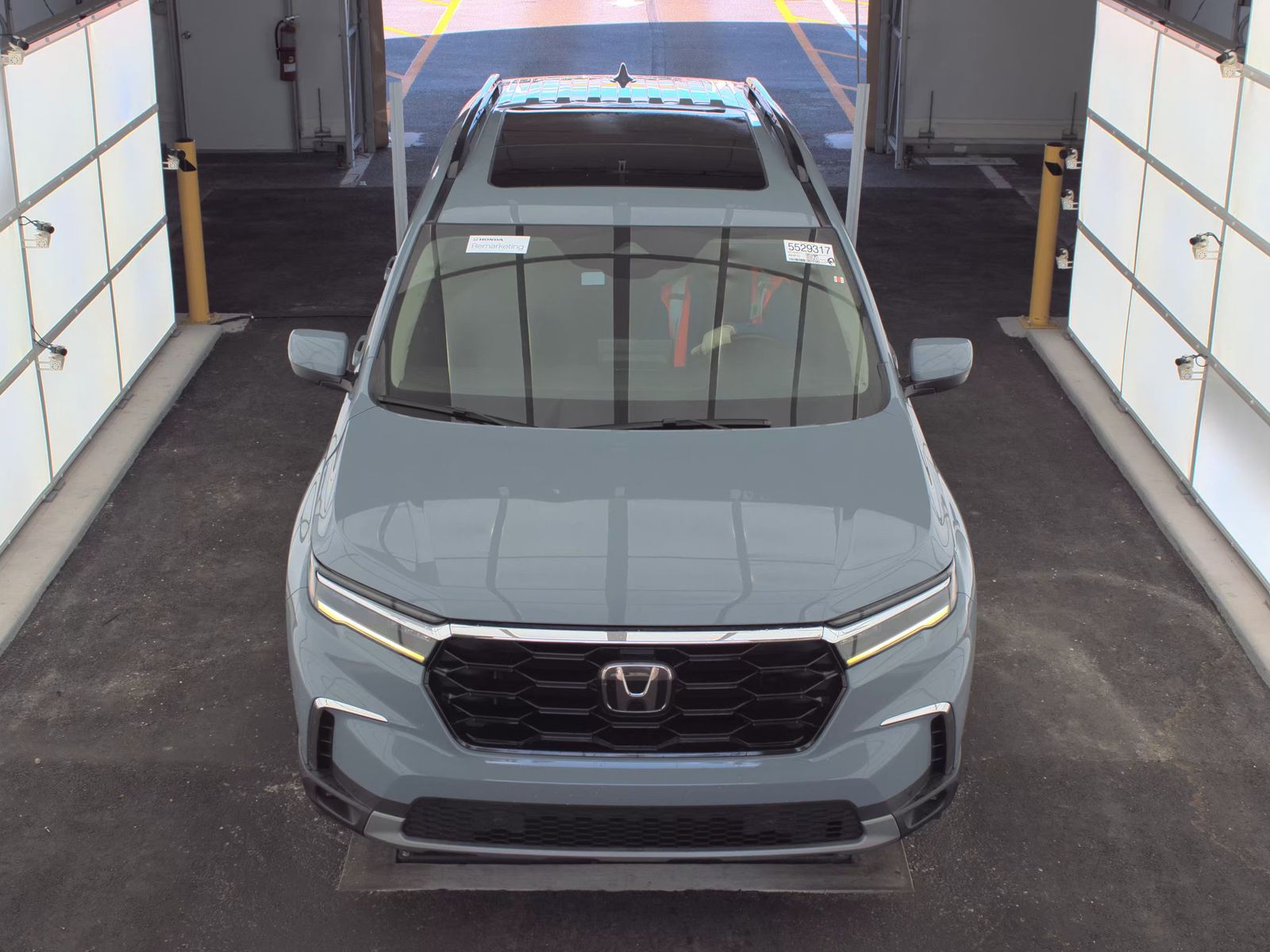 2023 Honda Pilot Touring FWD