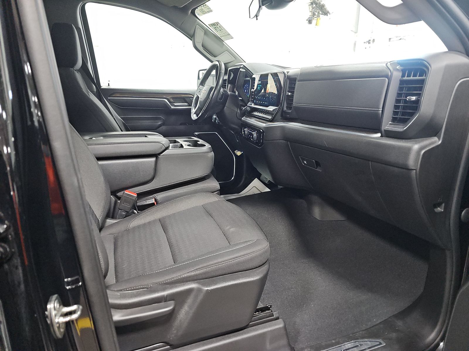 2022 Chevrolet Silverado 1500 LT AWD