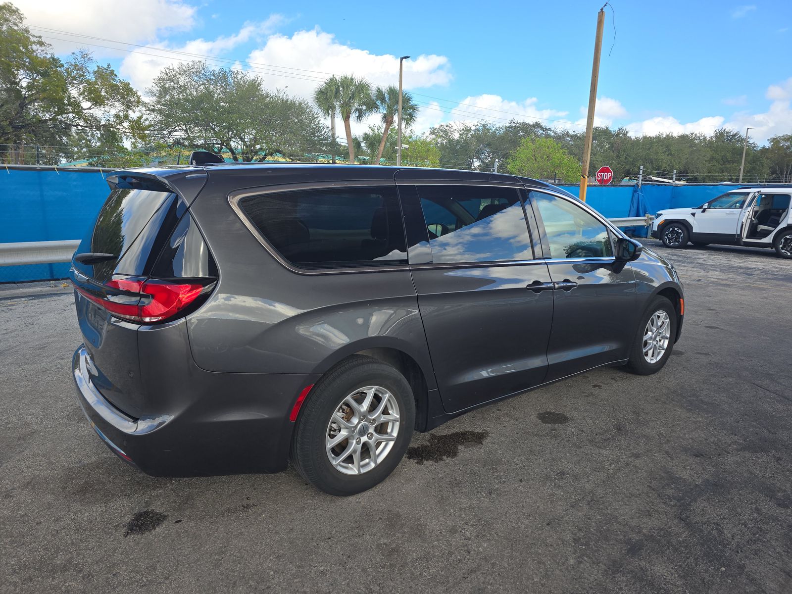 2023 Chrysler Pacifica Touring L FWD