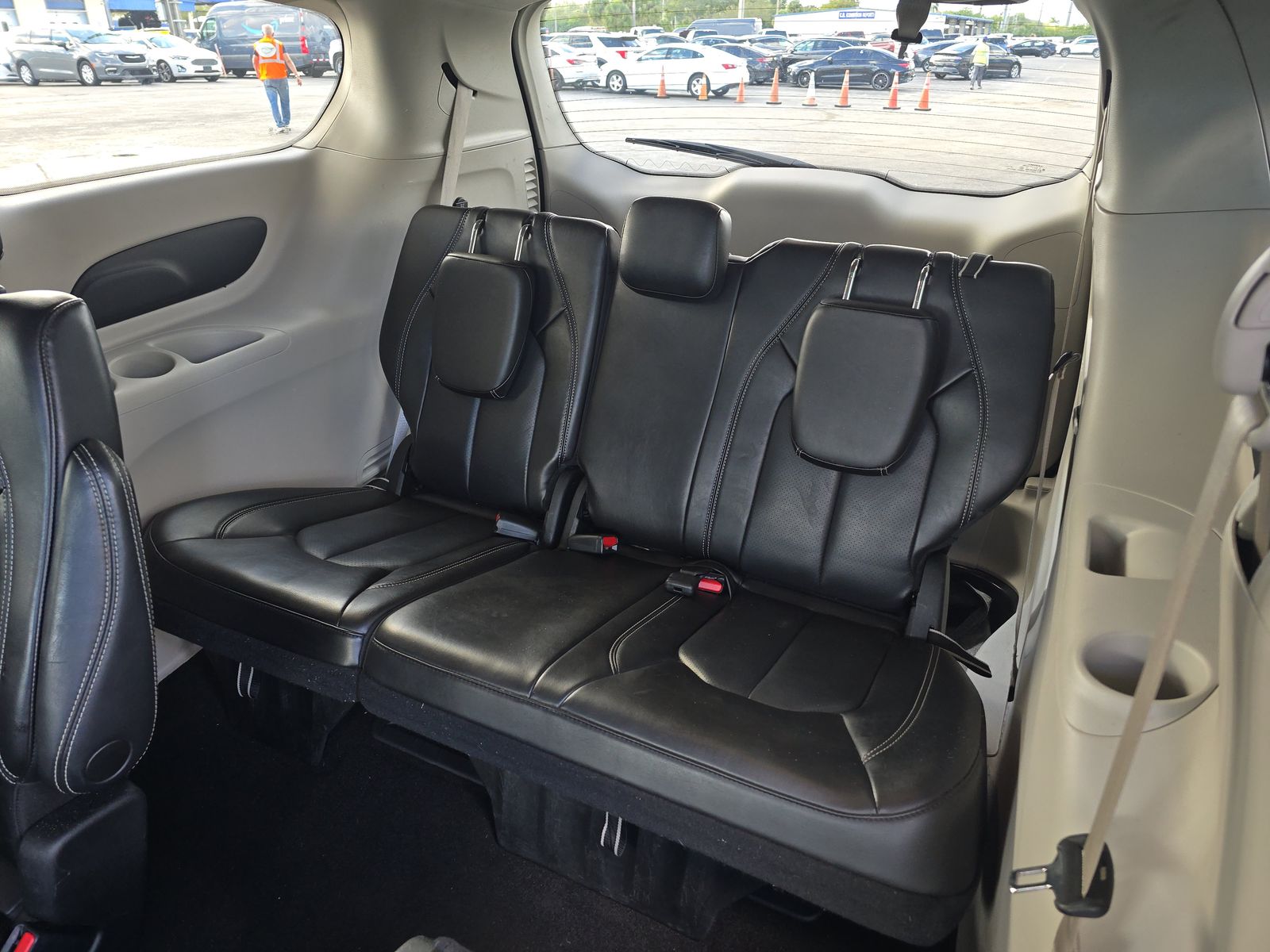 2023 Chrysler Pacifica Touring L FWD