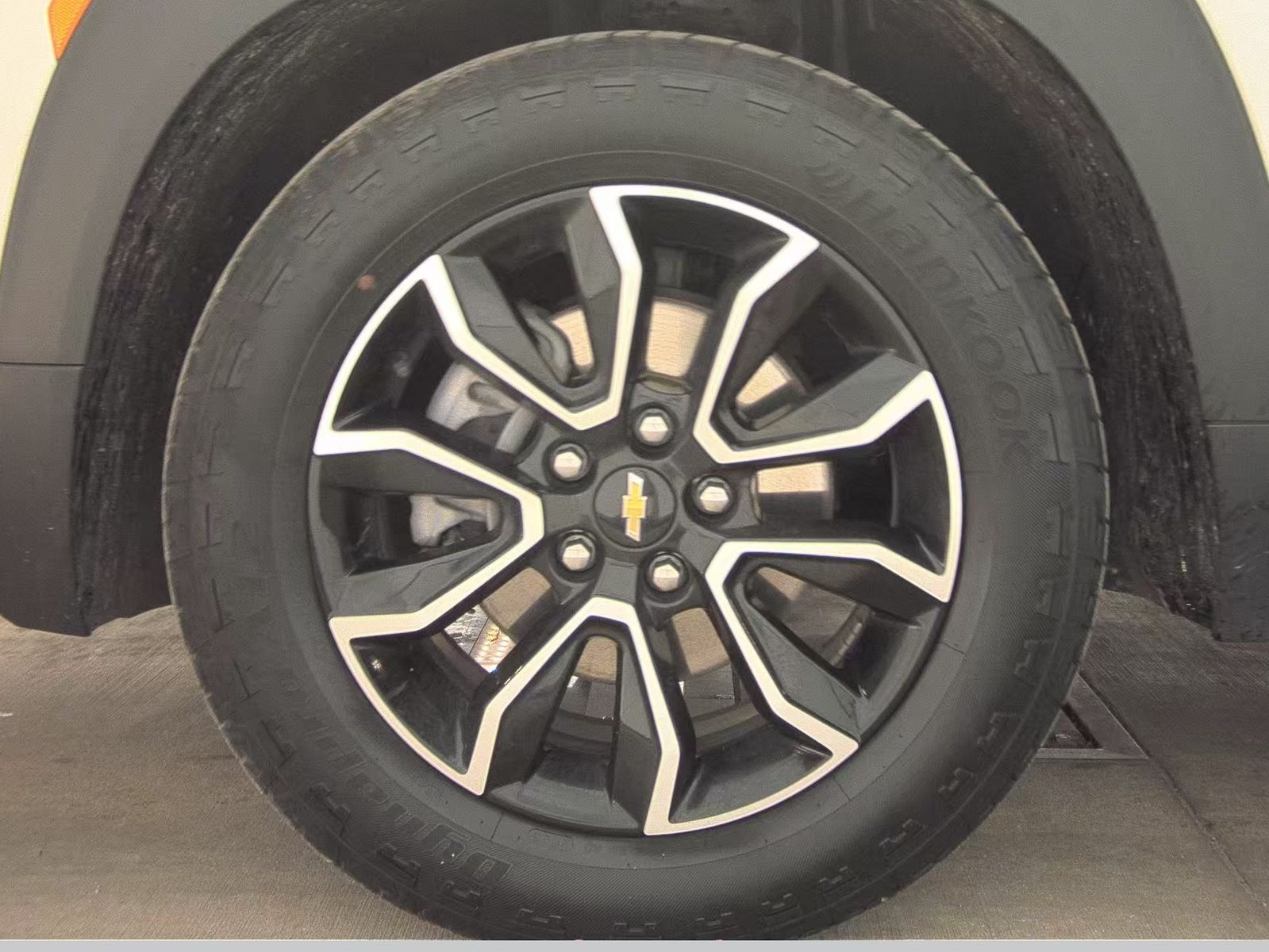 CHEVROLET ACTIV - 10