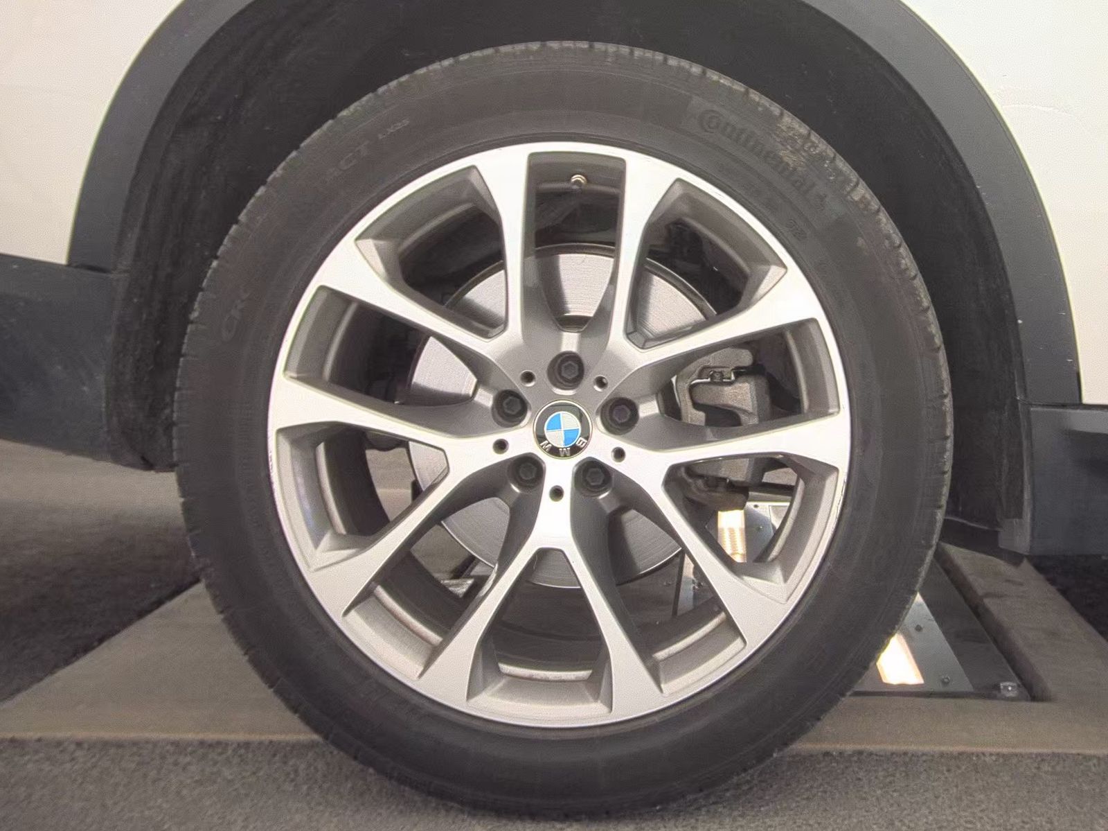 2024 BMW X5 xDrive40i AWD