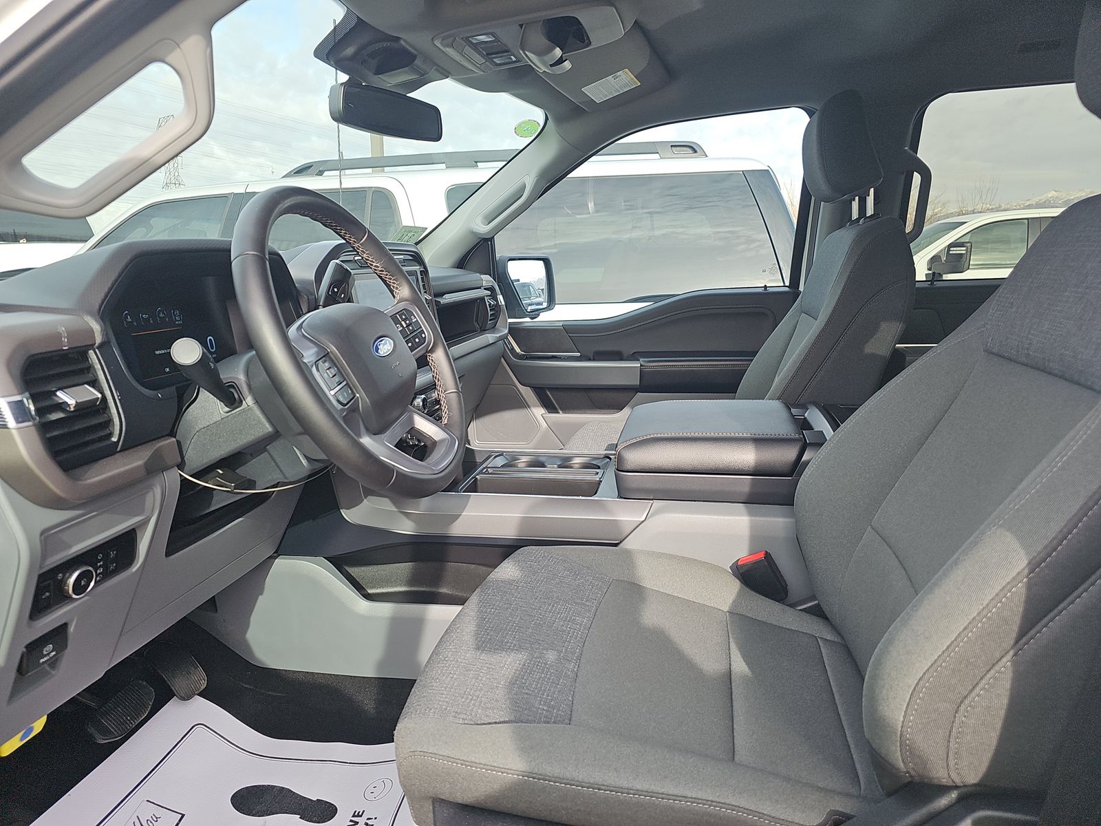 2024 Ford F-150 XLT AWD