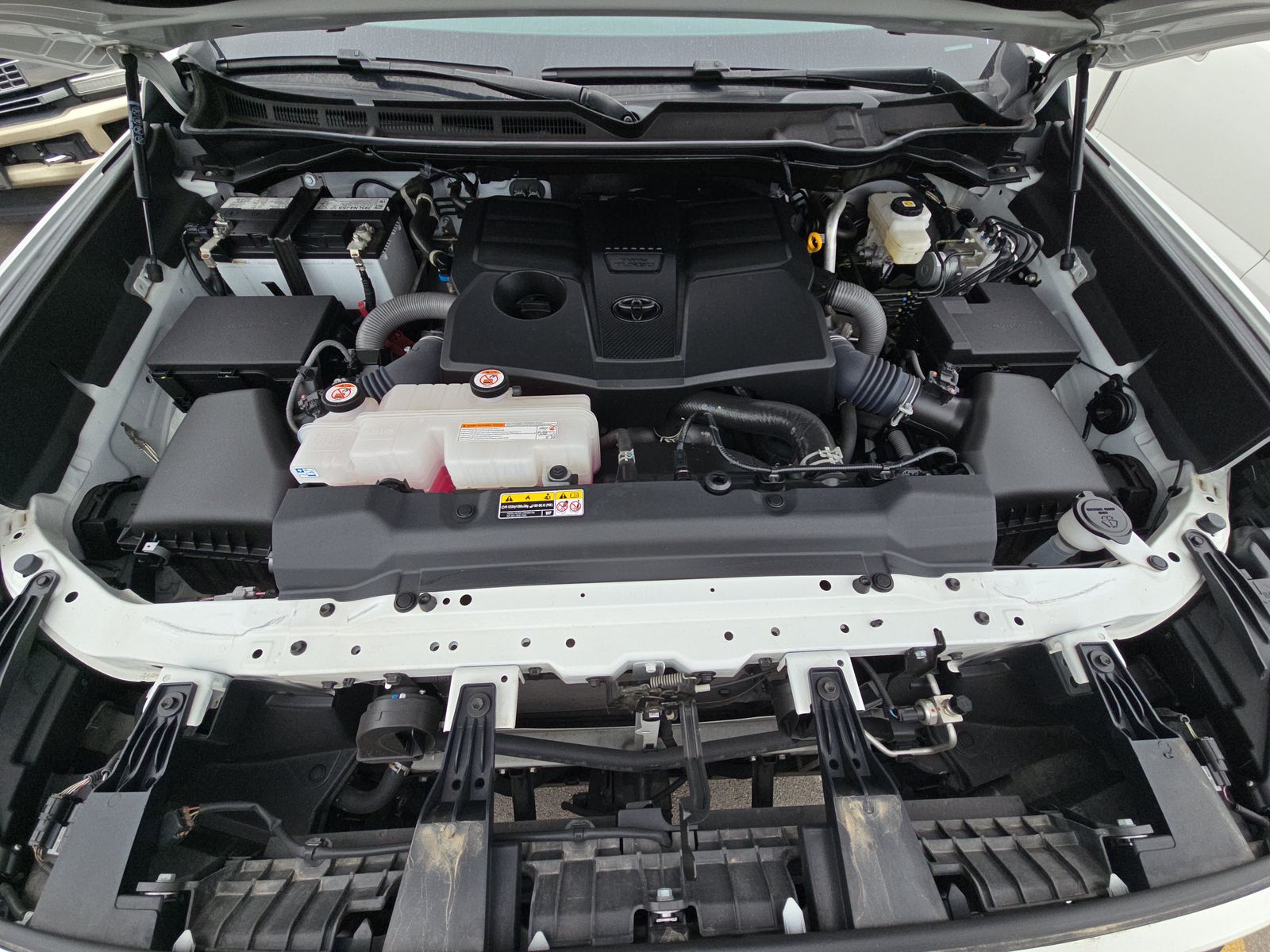 2024 Toyota Tundra SR5 AWD