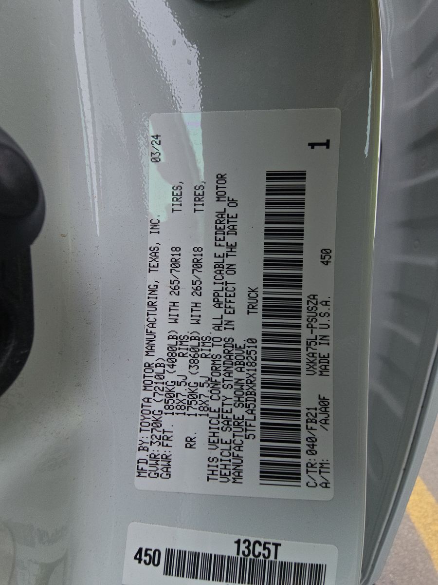 2024 Toyota Tundra SR5 AWD