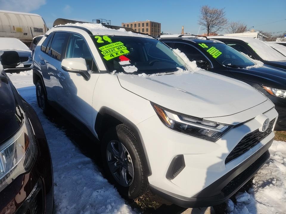 2024 Toyota RAV4 Hybrid XLE AWD