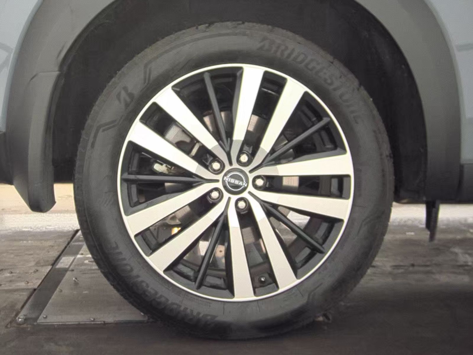 2024 Nissan Pathfinder Platinum AWD