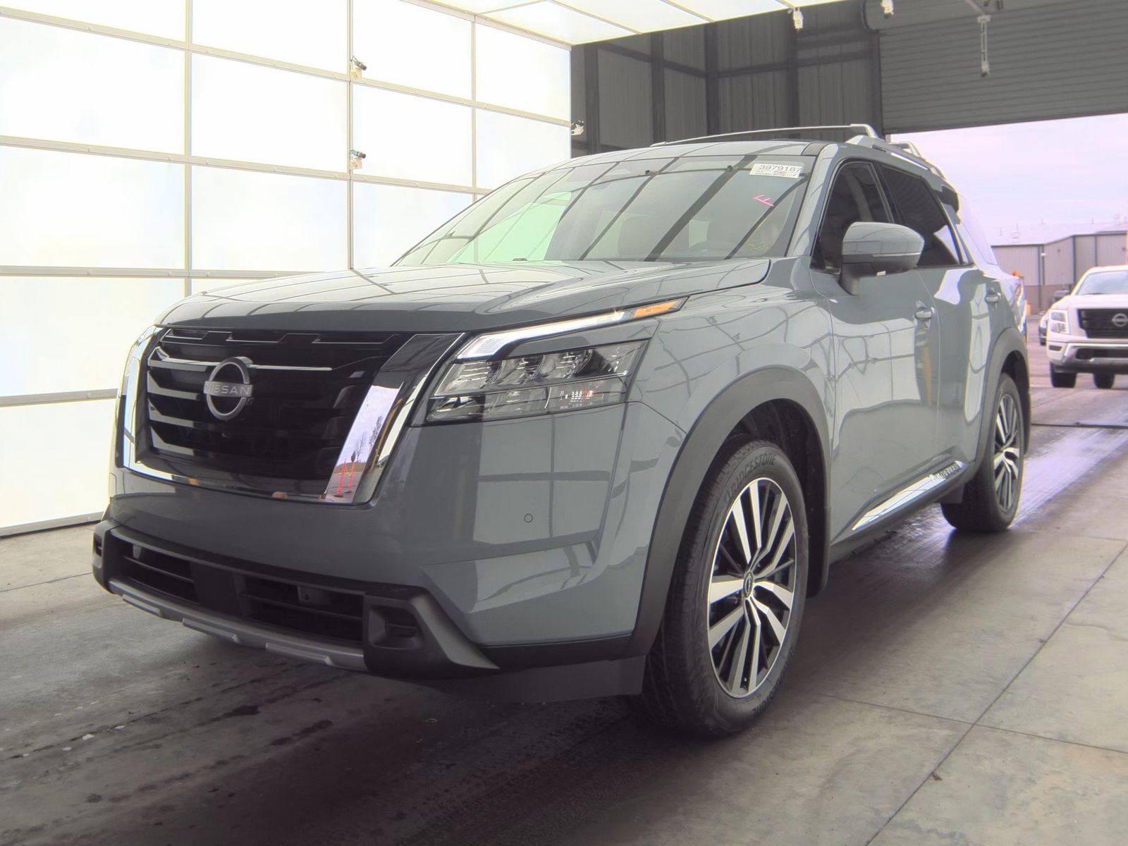 2024 Nissan Pathfinder Platinum AWD