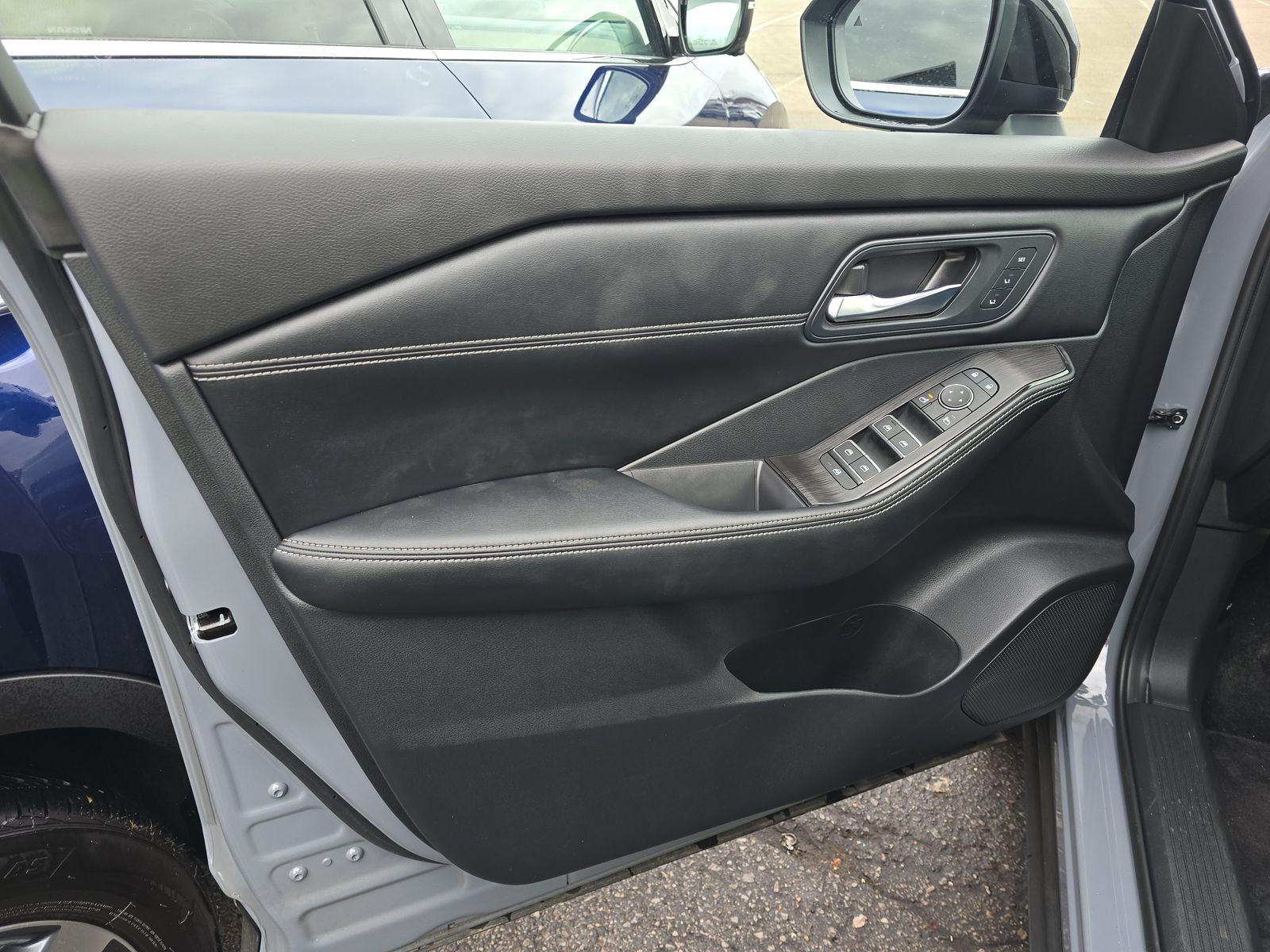 2025 Nissan Rogue SL FWD