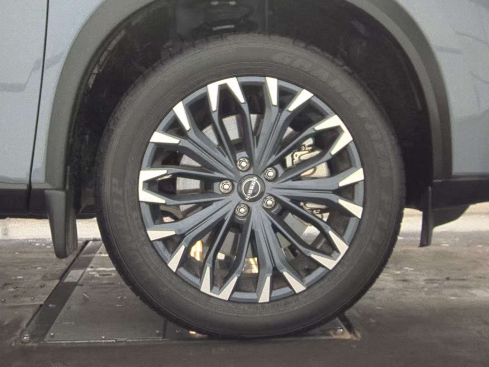 2025 Nissan Rogue SL FWD