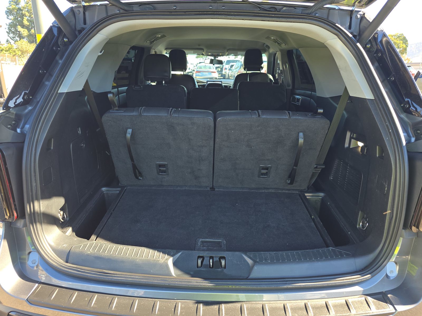 2022 Ford Explorer XLT FWD