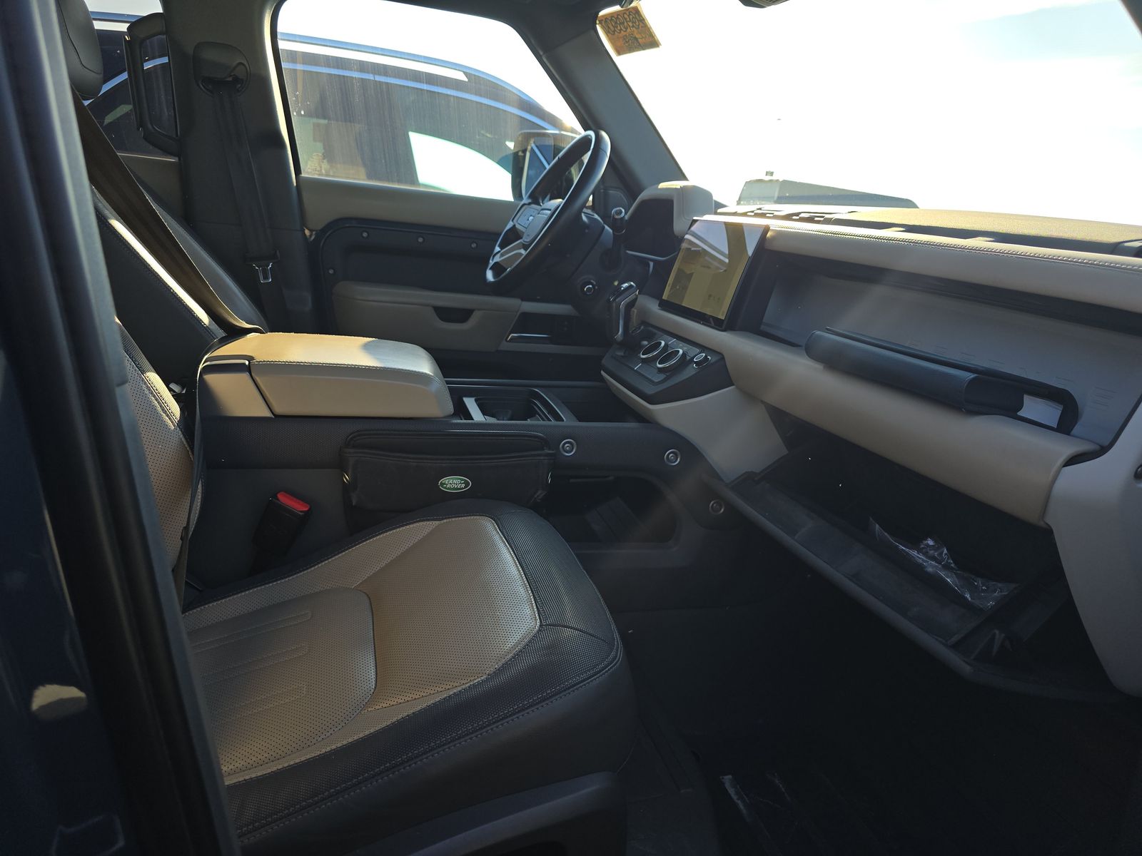 2022 Land Rover Defender 110 X-Dynamic HSE AWD