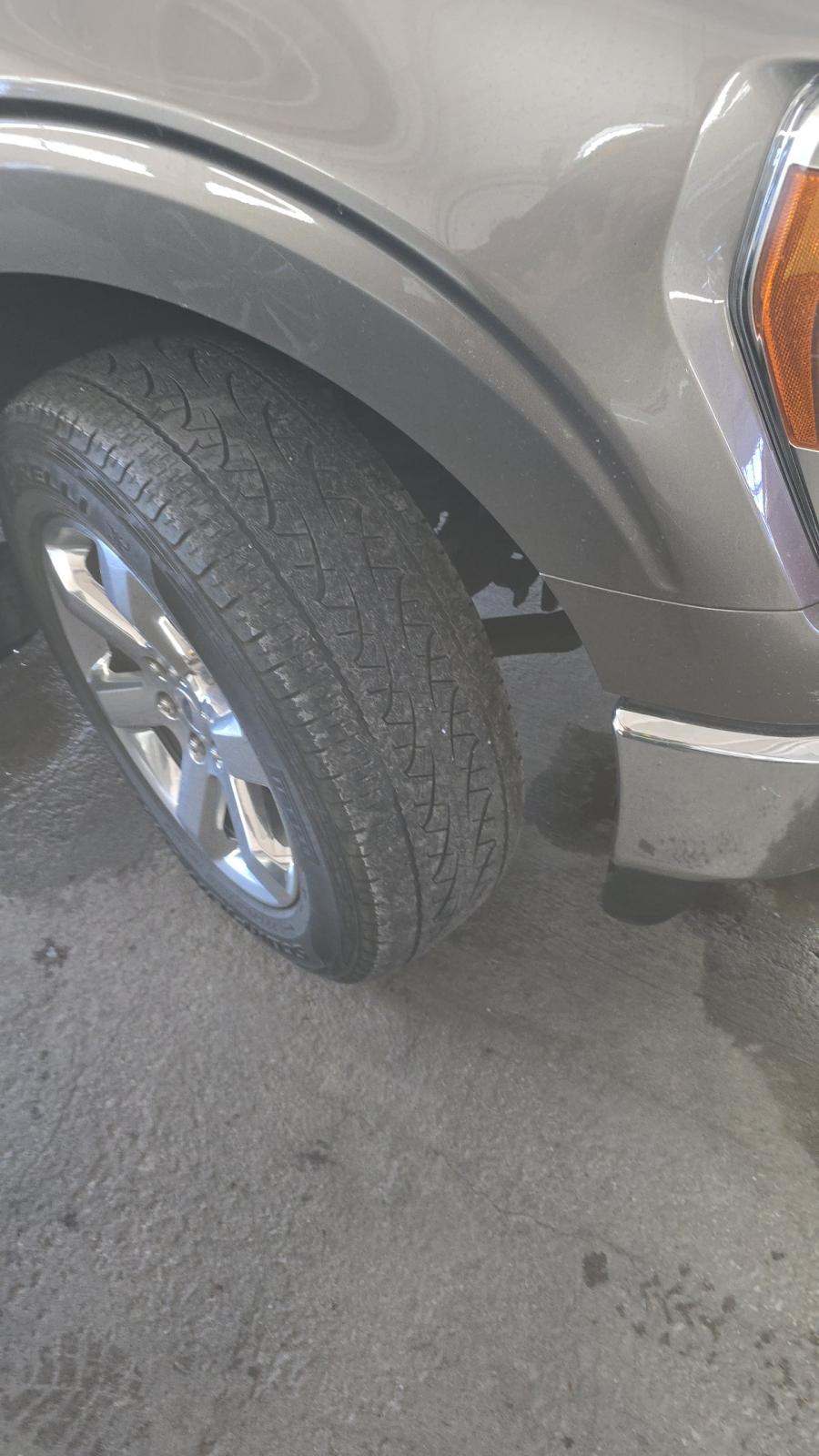 2023 Ford F-150 Lariat AWD