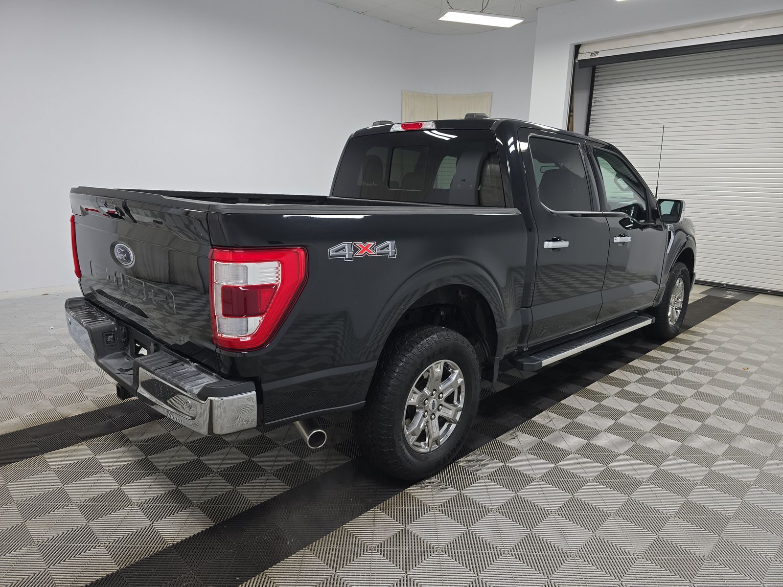 2023 Ford F-150 Lariat AWD