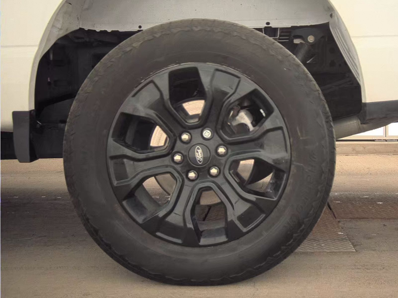 2023 Ford F-150 Hybrid XLT AWD