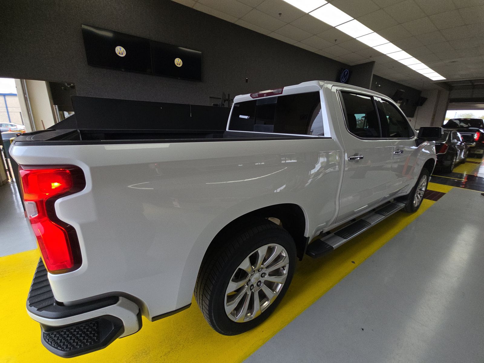 2019 Chevrolet Silverado 1500 High Country AWD