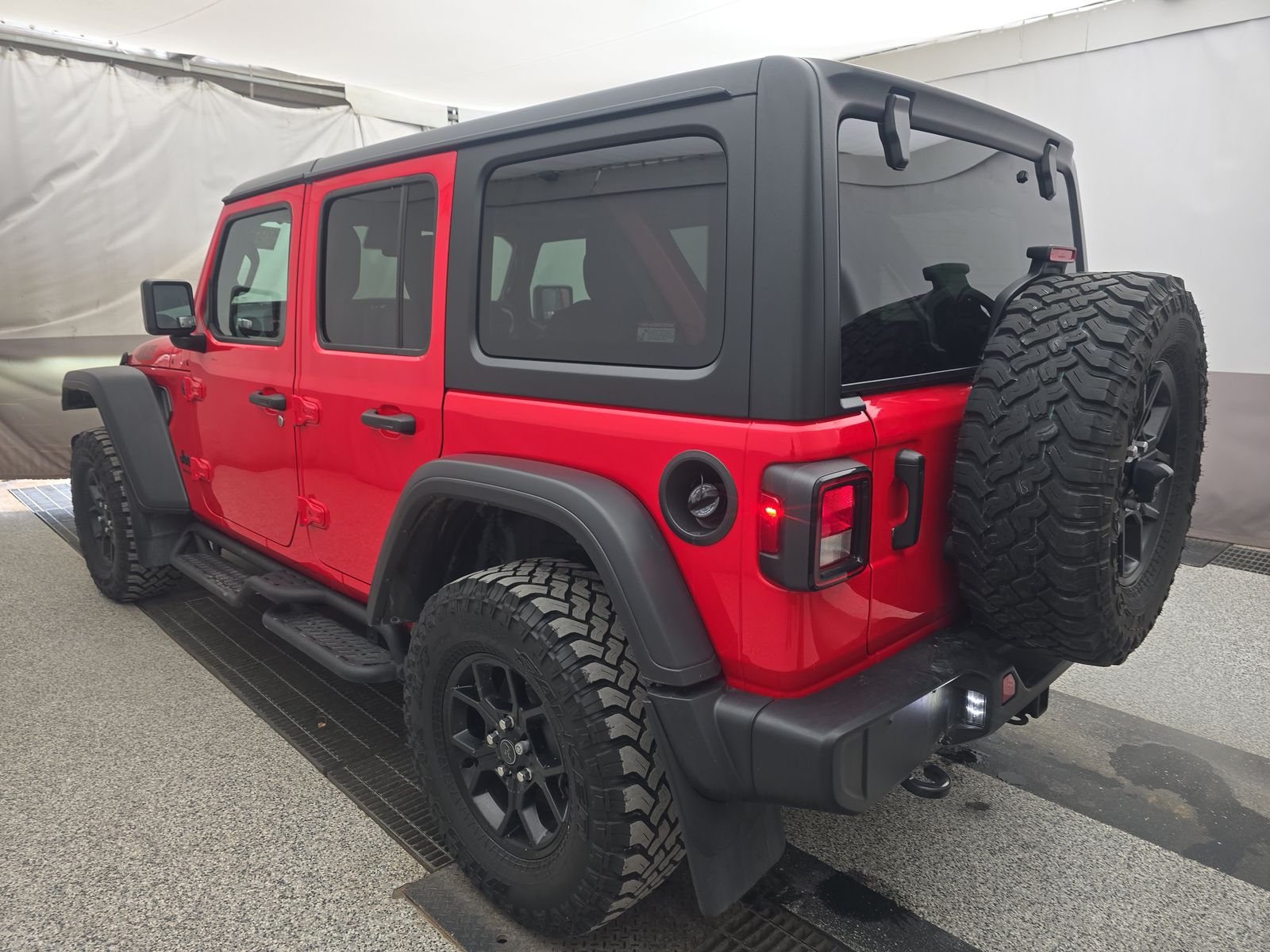 2024 Jeep Wrangler Willys AWD