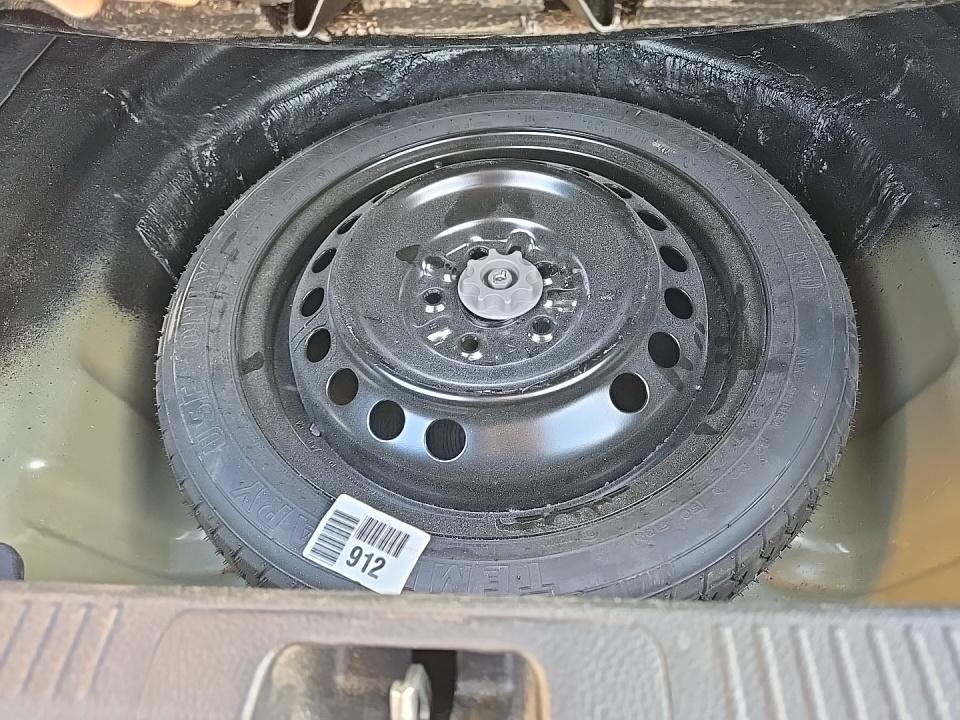 2024 Toyota Camry Hybrid SE FWD