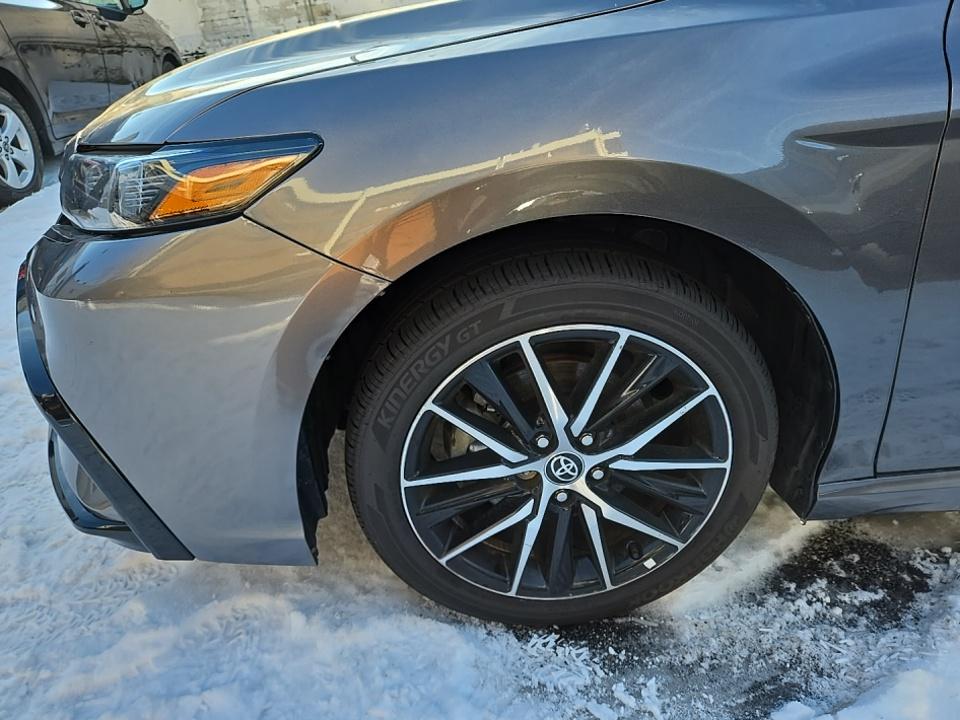 2024 Toyota Camry Hybrid SE FWD