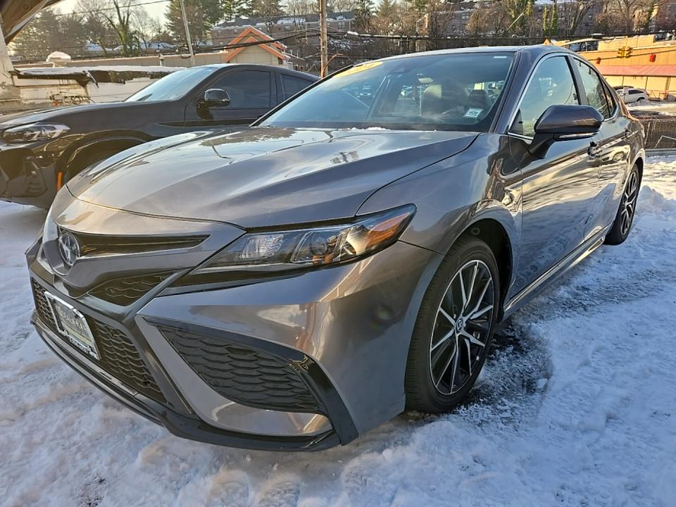 2024 Toyota Camry Hybrid SE FWD