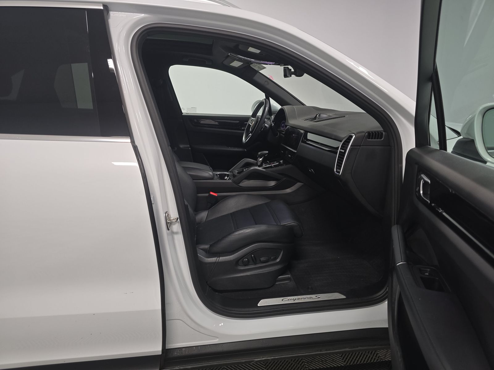 2023 Porsche Cayenne S AWD