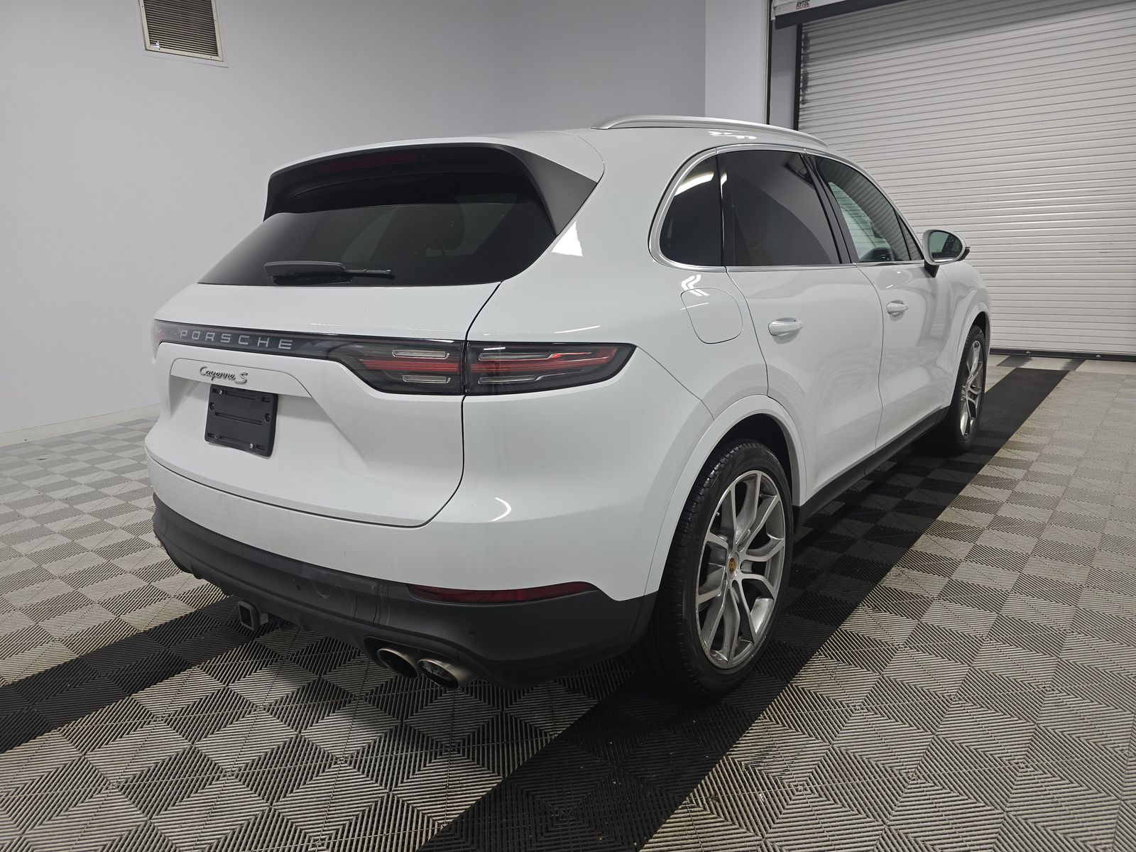 2023 Porsche Cayenne S AWD
