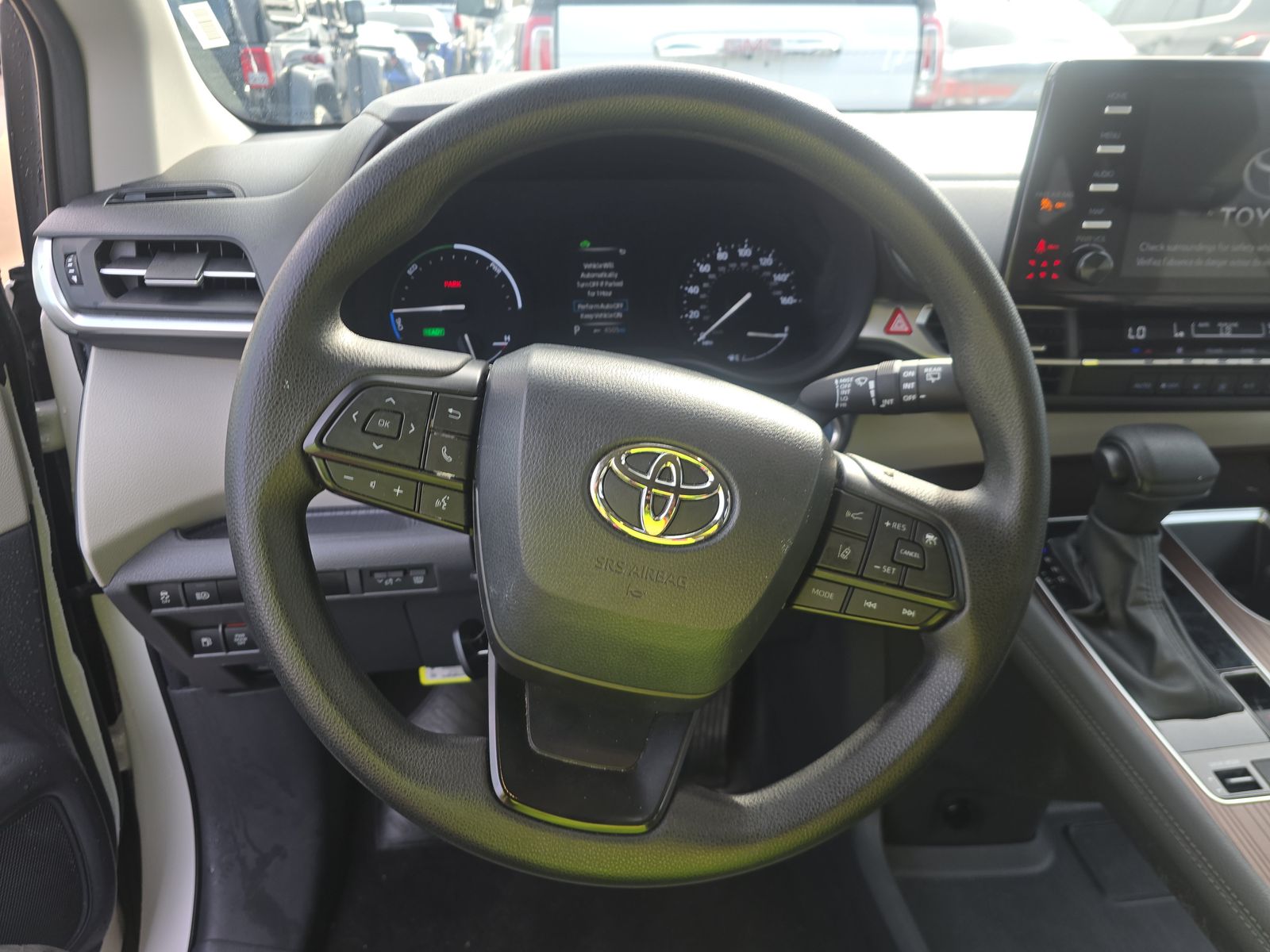 2024 Toyota Sienna LE FWD