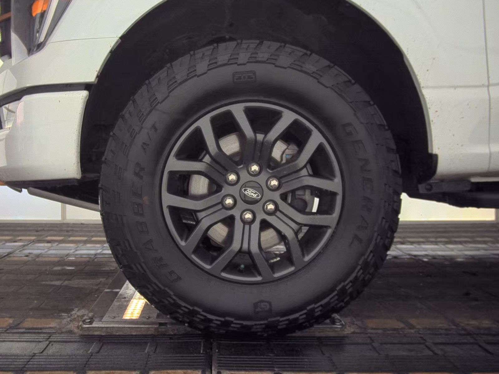 2023 Ford F-150 Tremor AWD