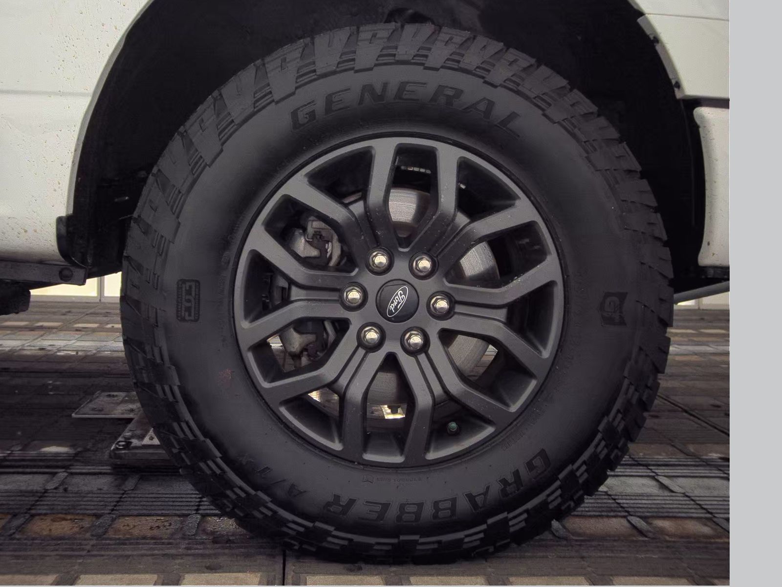 2023 Ford F-150 Tremor AWD