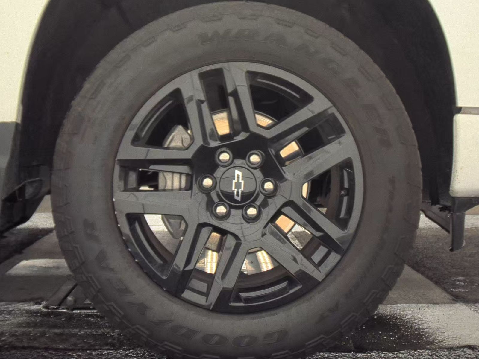 2023 Chevrolet Silverado 1500 Custom AWD