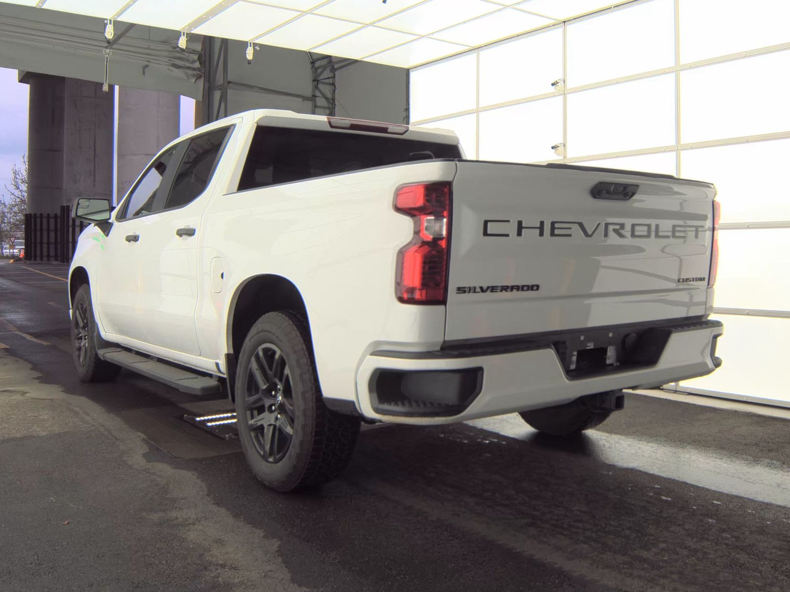 2023 Chevrolet Silverado 1500 Custom AWD