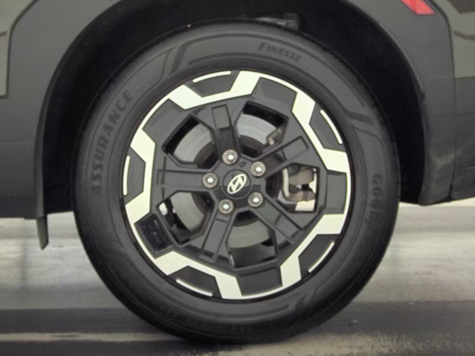 2025 Hyundai Santa Fe SEL FWD