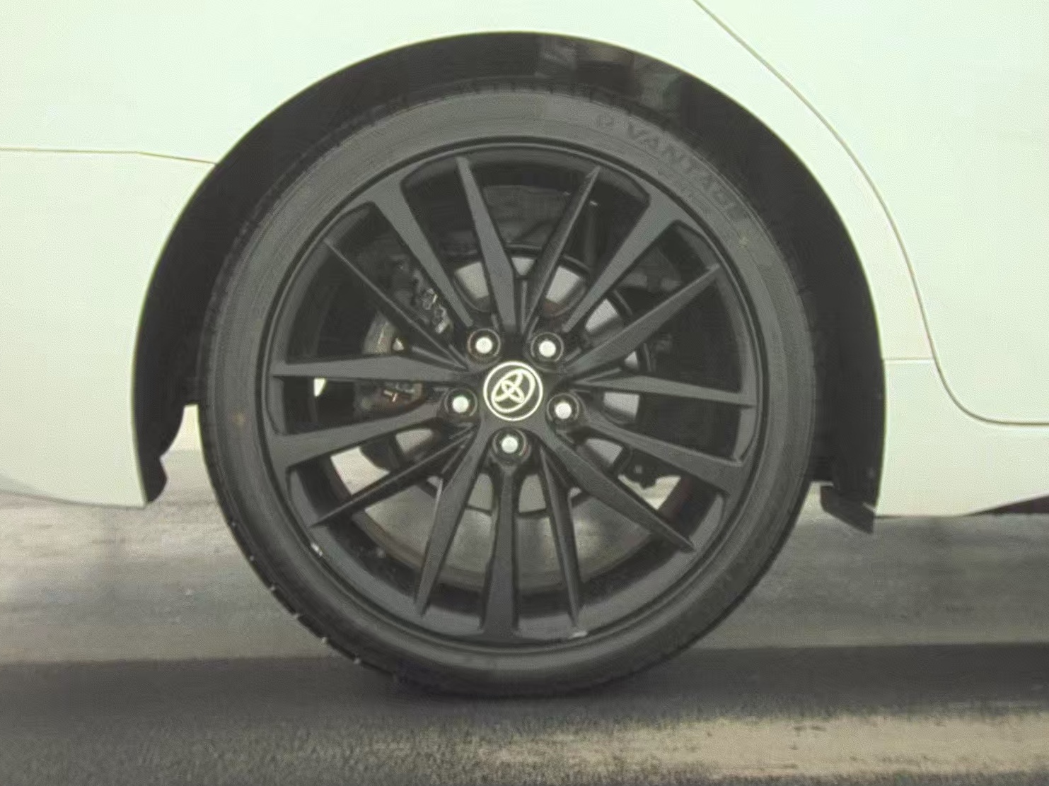 2022 Toyota Camry XSE FWD