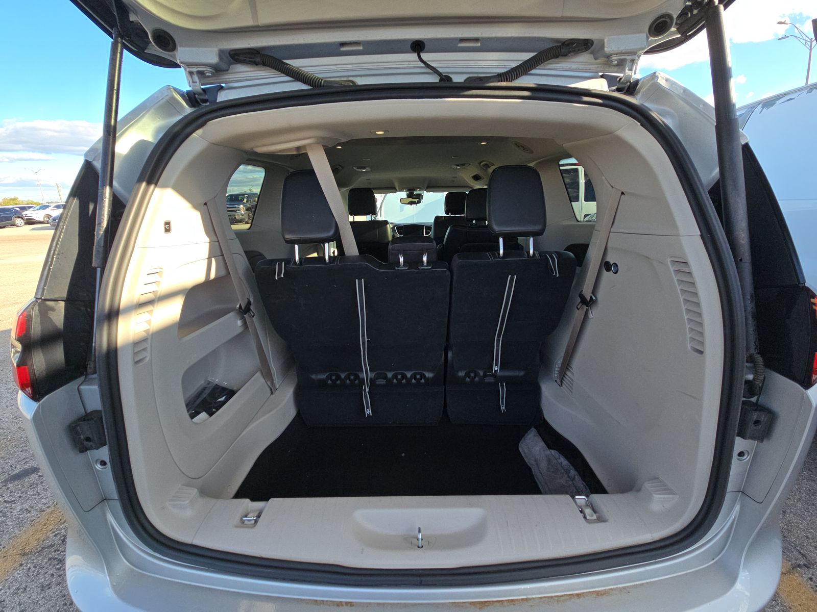 2024 Chrysler Pacifica Touring L FWD