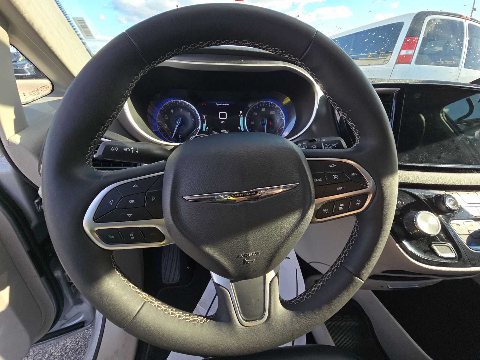 2024 Chrysler Pacifica Touring L FWD