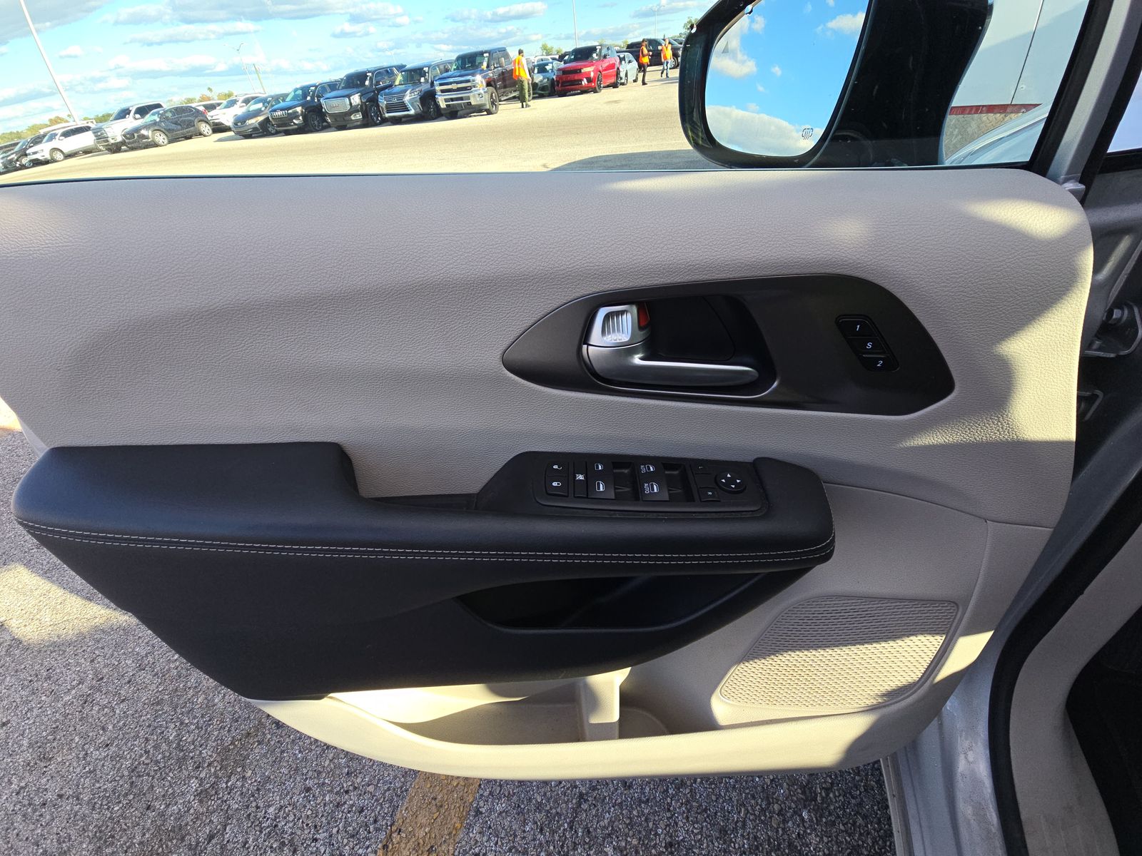 2024 Chrysler Pacifica Touring L FWD