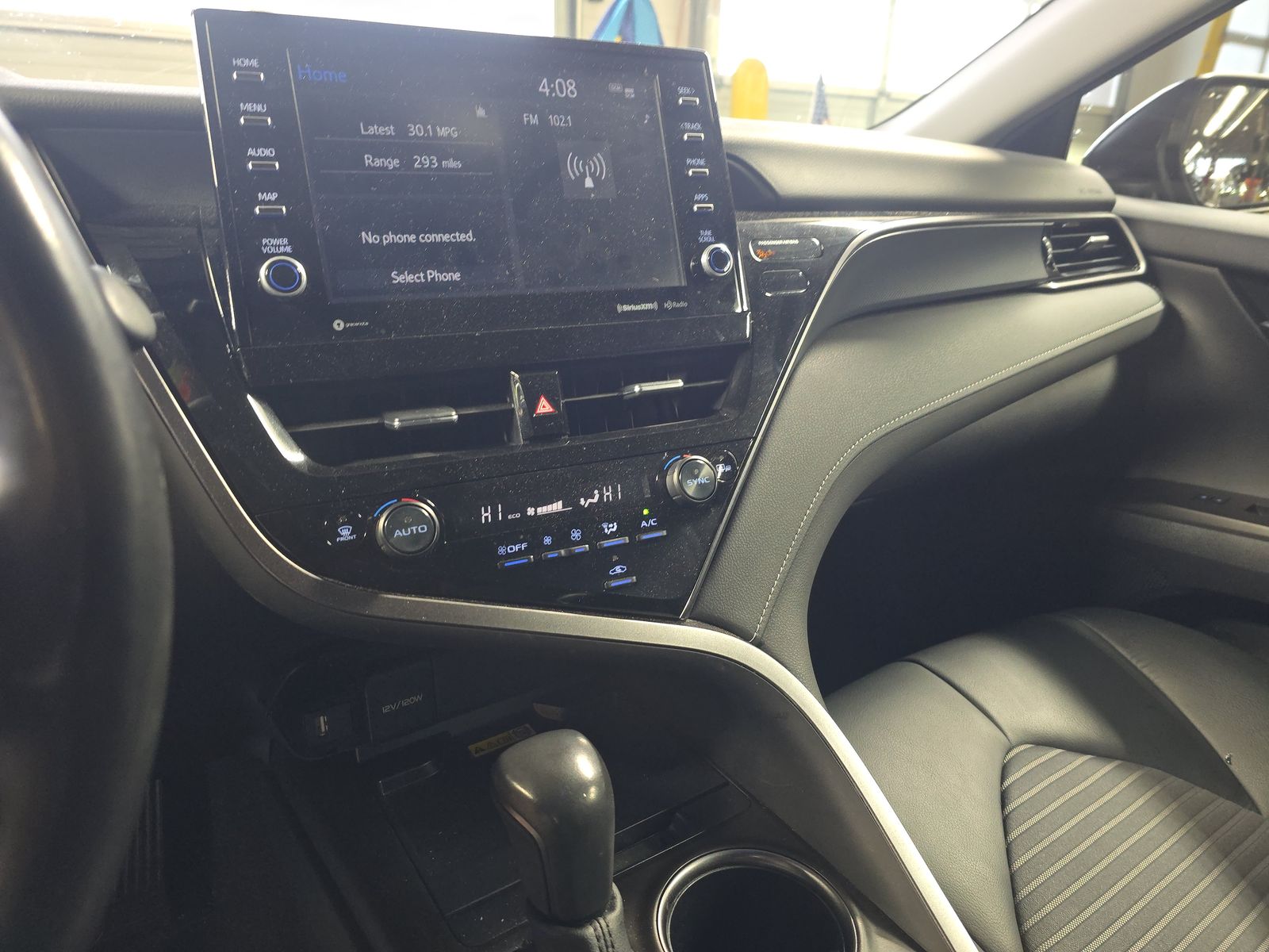 2024 Toyota Camry SE FWD