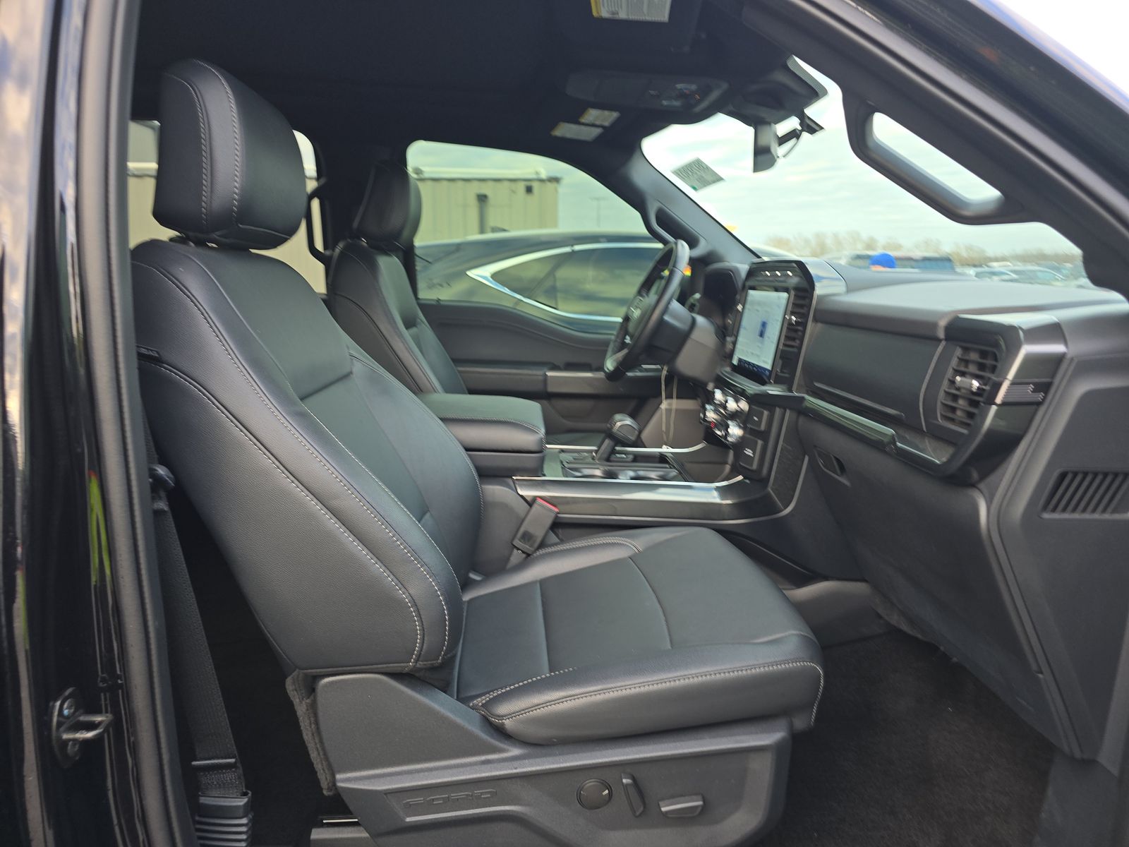 2022 Ford F-150 XLT AWD