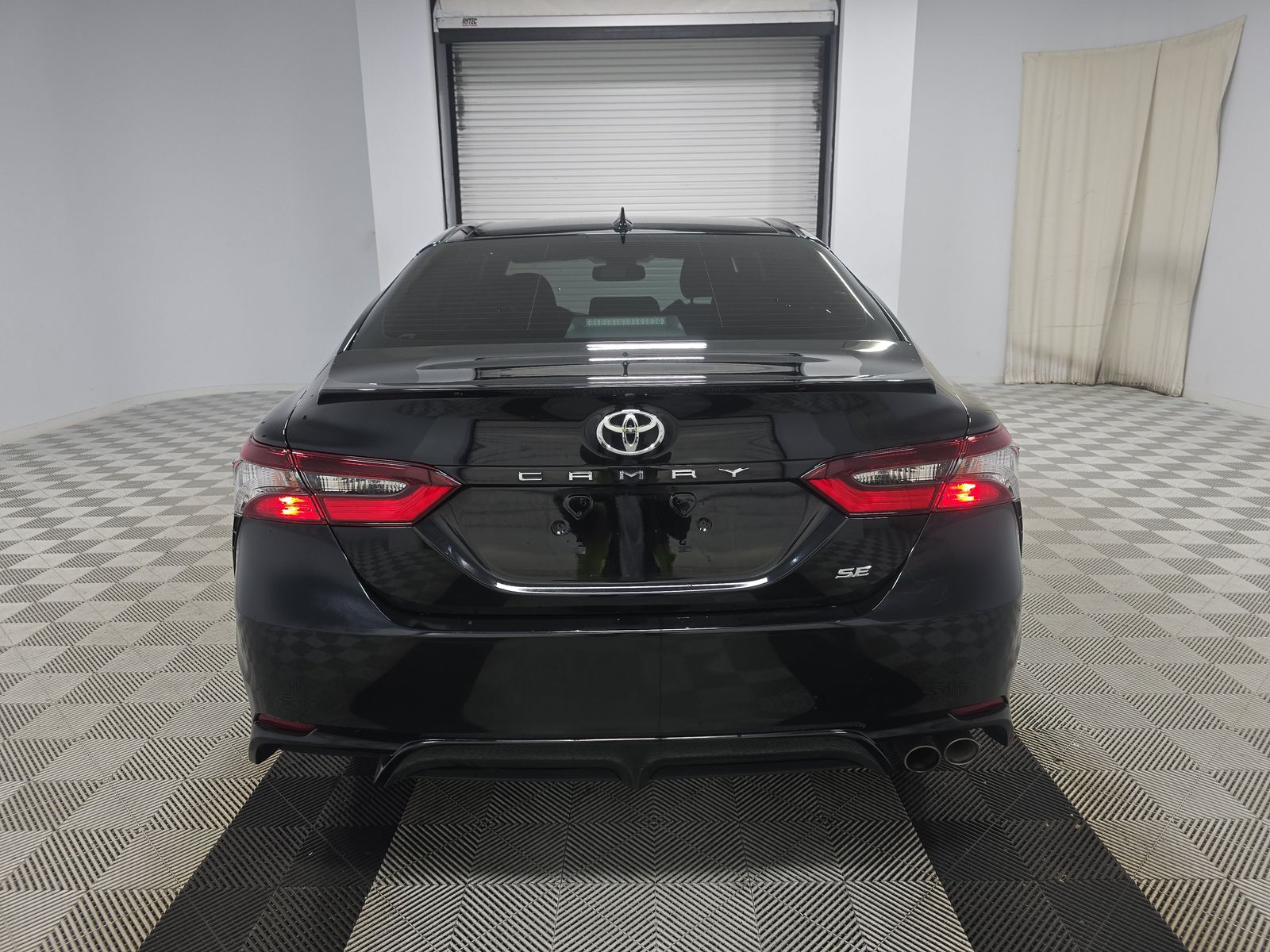 2024 Toyota Camry SE FWD